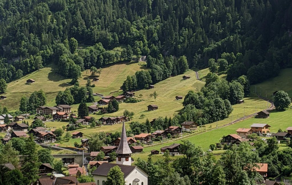 pexels-ingo-12180254